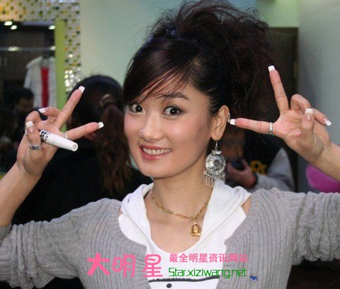 杨魏玲花个人资料及图片