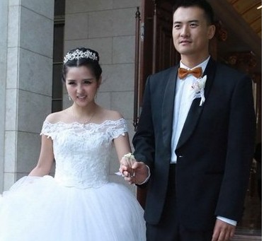 何洁个人资料以及照片