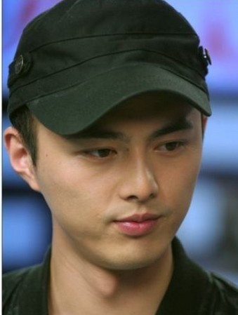 ��ԱҶ���¸��������Լ���Ƭ