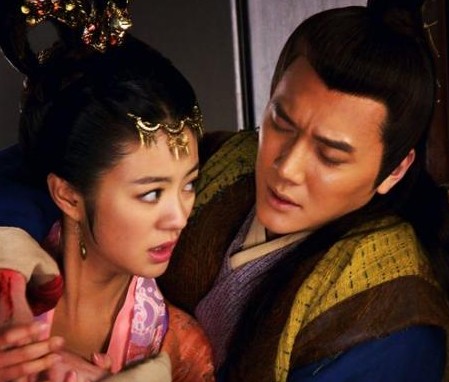 ��Ա���������������Լ���Ƭ