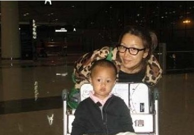 孙悦老公吴飞舟儿子照片资料