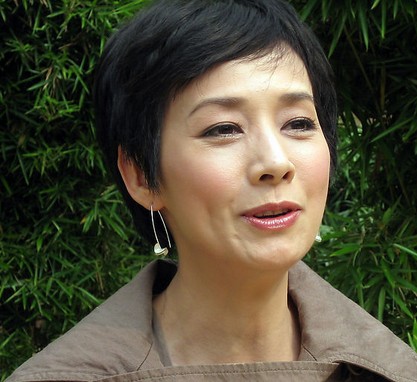 ����Ź���Ψһ���ϵ�Ů��ë˴��������Ƭ