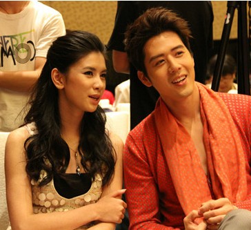 ��Ա���������Լ����ѳ��ݹ��ĵ��Ӿ�