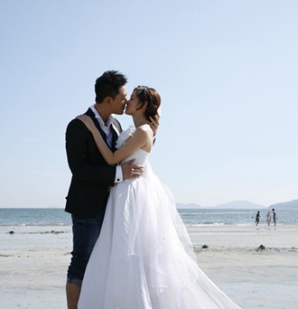 �ַ�Ů����ǧ��������Ƭ