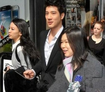 ������������ϣ��Լ�������Ů������