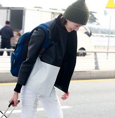 �����Ů�����ǰ����������Լ���Ƭ