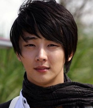 尹时允整容前后照片 尹时允资料