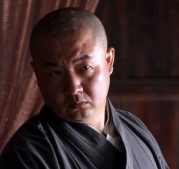 打狗棍中财神扮演者宁文彤的个人资料