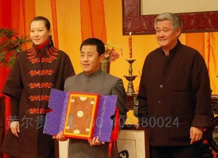 �Ա�ɽͽ����С���������Ϻ���Ƭ