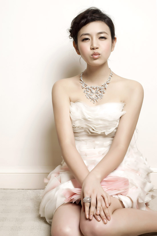 ����ϣ2006��������ϼ��ݴ�ѧ��USC����ҵ����ν�ǲ�ò˫ȫ������ϣ�ĸ��׾��̡��Ҿ�Ҳ�ǲ�������������ȦҲһֱ��˳��˳ˮ��