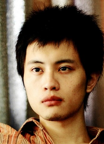 ���˶�����ñ����Ƭ ���˶�Ů�����а˸��� ���˶�����