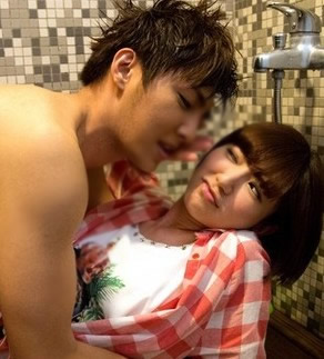 �����ڵ�Ů�ѹ�ѩܽ��������ͼƬ