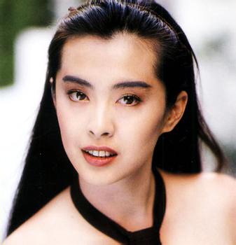 NO2������ �����ͳ�����1967�꣬��ش�Ҷ��ǵá�ٻŮ�Ļ꡷���Ǹ���Сٻ����һ��ɫ����˵�������ͺ����ϱ���Ҳ�õ������˵�ϲ����֧�֡� 