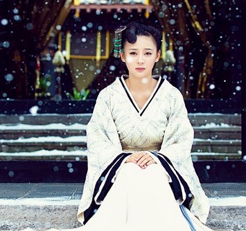 ����Ů����Ա�� ����Ů��������˭�ݵ�