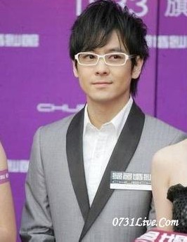 ��־ӱ���ߺ����䶼�Ƕ���