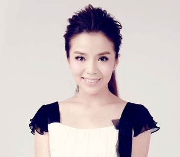 ��Ѹ����������Ƭ ��Ѹ�Ϲ���˭