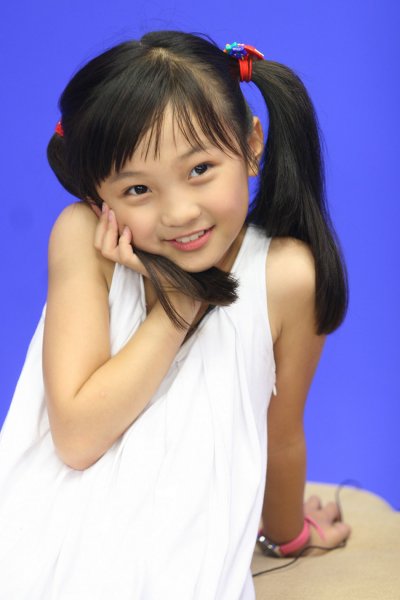 NO4 林妙可 林妙可甜美的嗓音加上可爱的外表都是她的特色,人气一直很旺的她连续参演了不少的电视剧电影的拍摄。