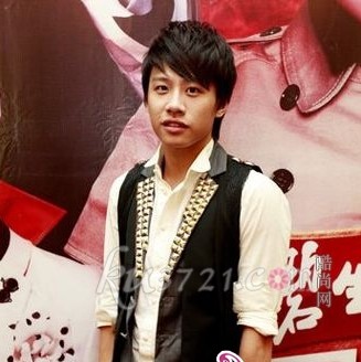 ����ԬҰ��Ů�ѳ̳������պ�����