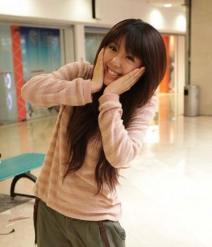 赵奕欢素颜照对比图片