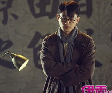 �����ĸ������� ���������ݵĵ��Ӿ�