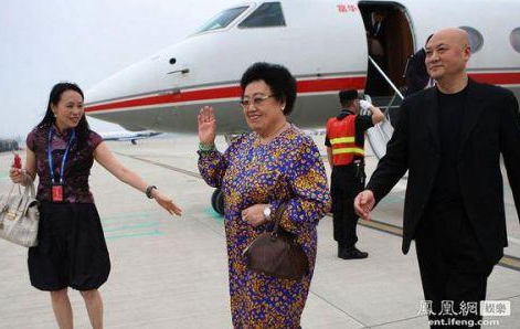 ������,������