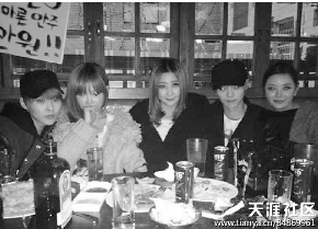 ����,�����