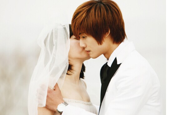 �˸и������а�