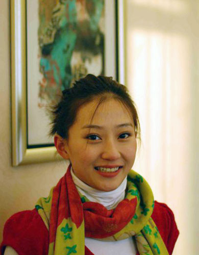 ����尮�顷��Ӣ�İ����߽���ɼ�������?�����Ϲ���˭