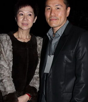 ������,���