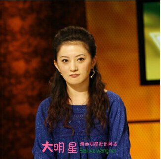 ����,����