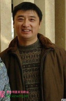 ��,������