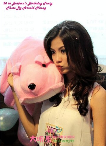 �������С��Ů�������Ϻ���Ƭ