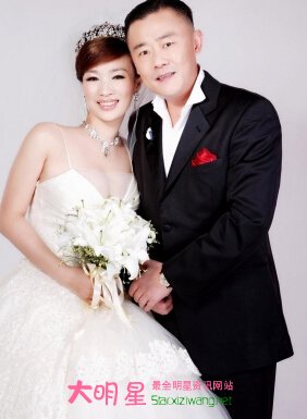 ������,����