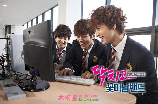 ���컨����