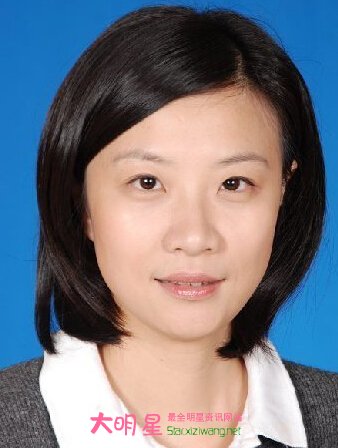 ·��,����