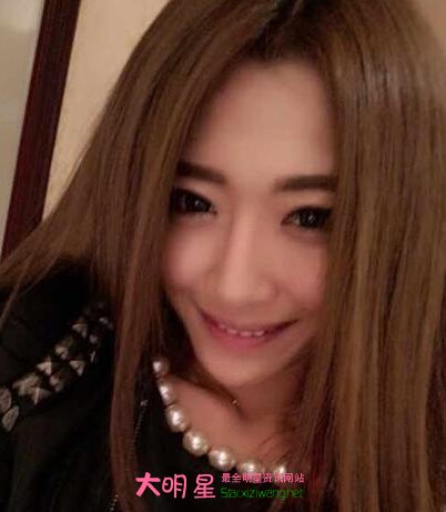 ���,��С��