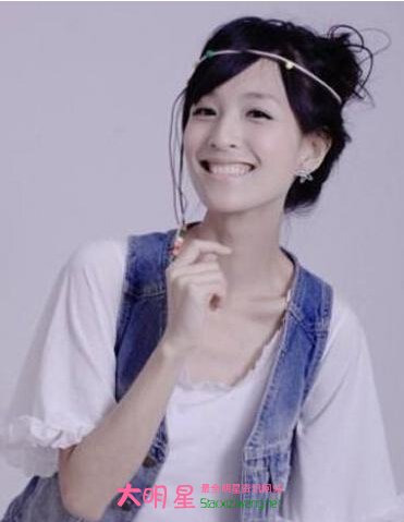 ����,����