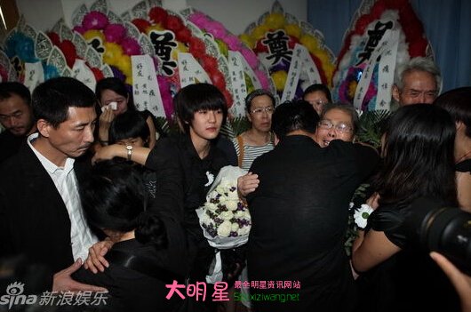 ���ӽ�,����