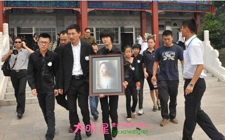 ���ӽ�,����