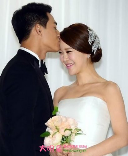 ֣��Ԫ����Ӣ