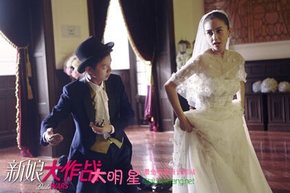 ����,����