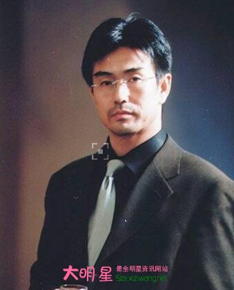 Ů�˵���ɫ,�ڽ�,�׷�