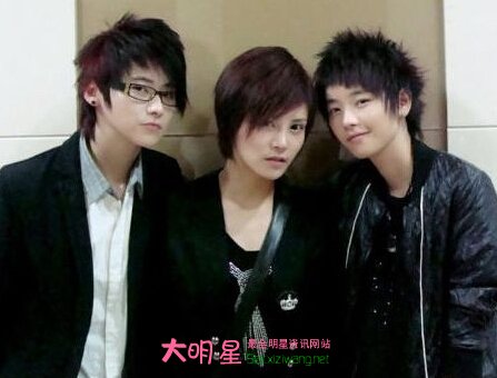 ����������