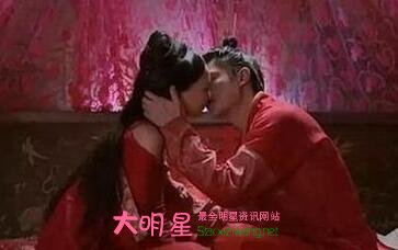 ����,����