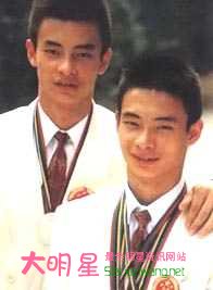 ���˫��С˫