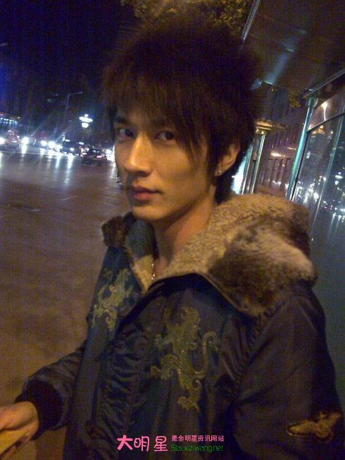 ����������